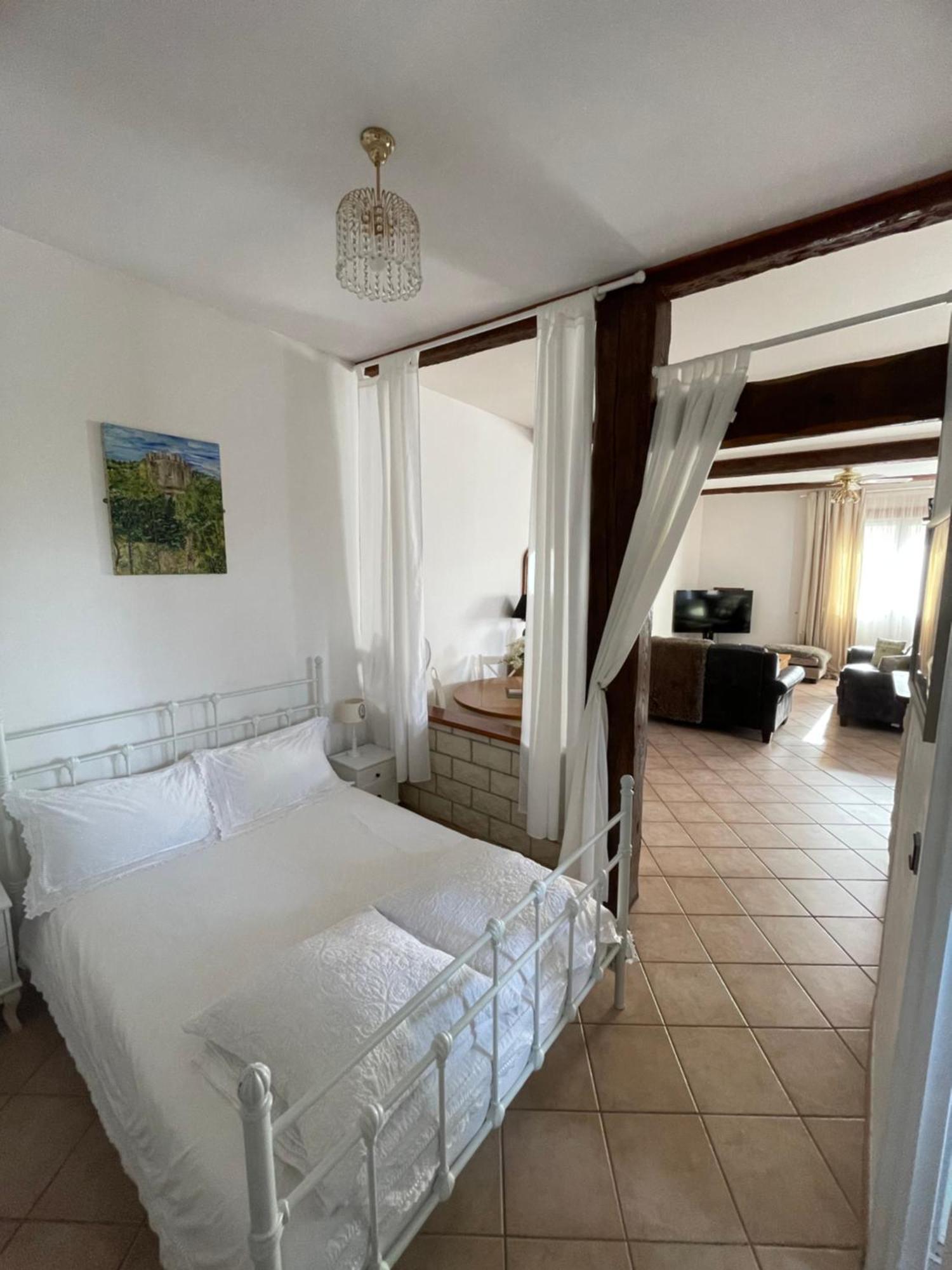 Ferienwohnung Gite D'Ecosse Azille Exterior foto